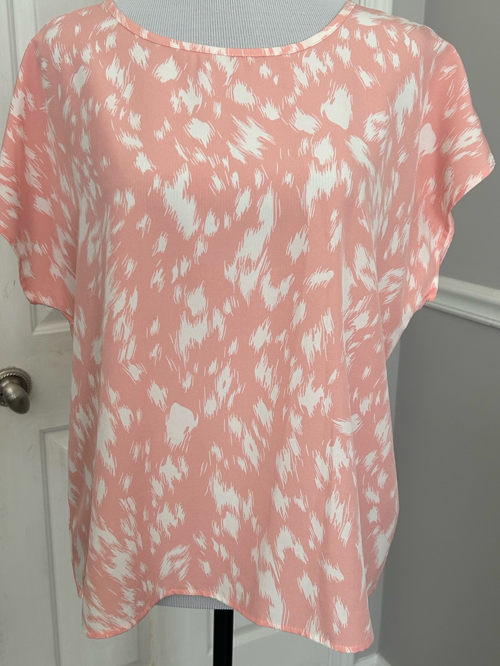 SHEIN Coral Pink & White Brushstroke Dolman Sleeve Top